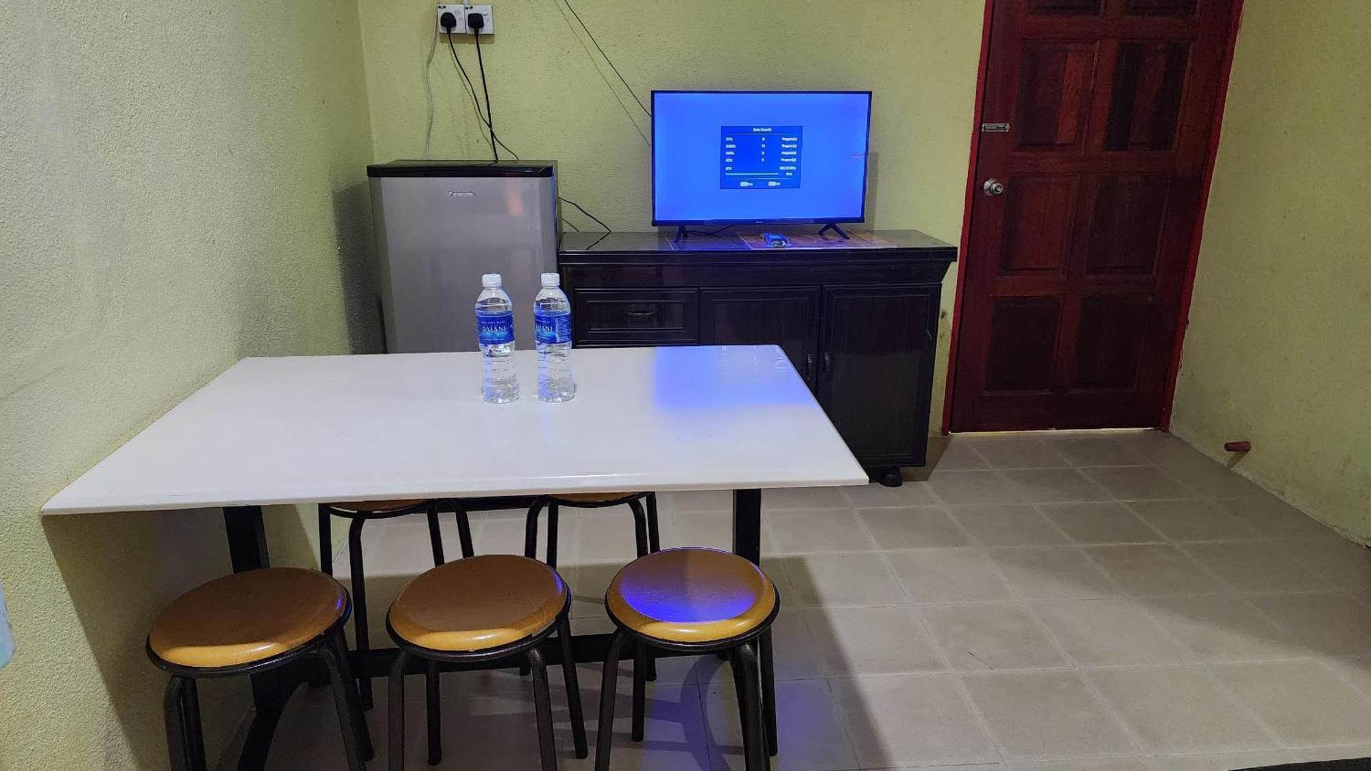Lagenda Resthouse Cenang Beach Пантай Ченанг Екстериор снимка