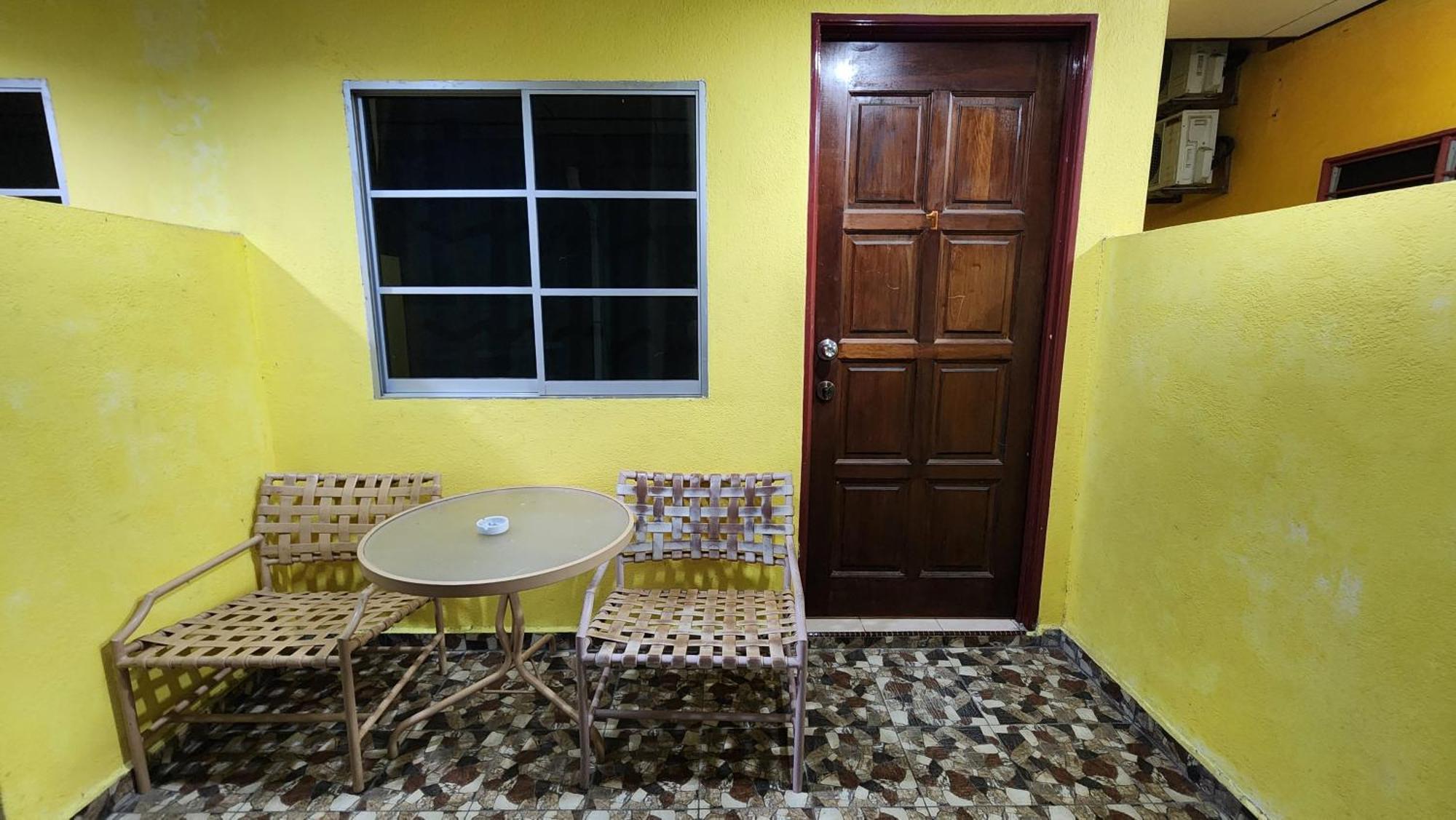 Lagenda Resthouse Cenang Beach Пантай Ченанг Екстериор снимка